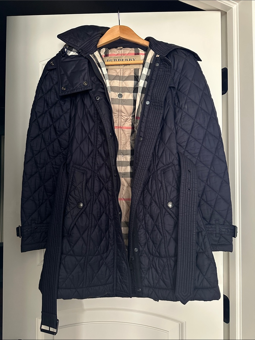 Burberry Navy Quilted Belted Puffer Coat with Signature Check Lining